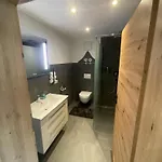 Biri Apartamento *